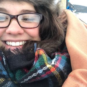 Meet your Posher, Quynn